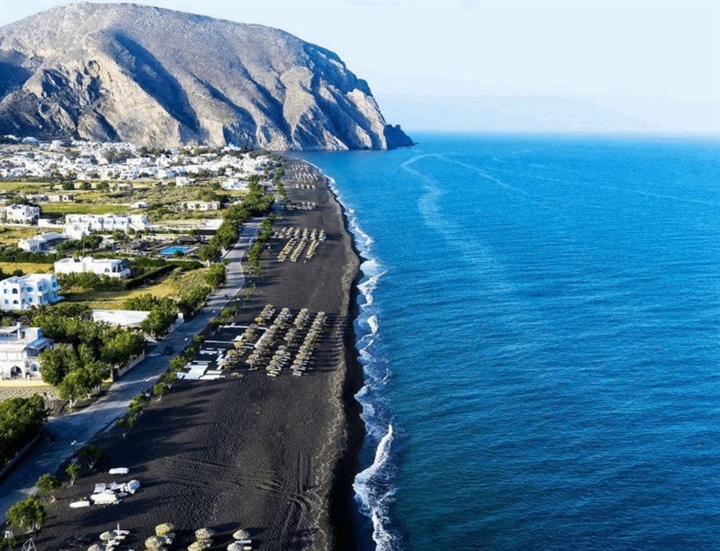 Perissa Black Sand Beach | Santorini, Greece | Travel BL