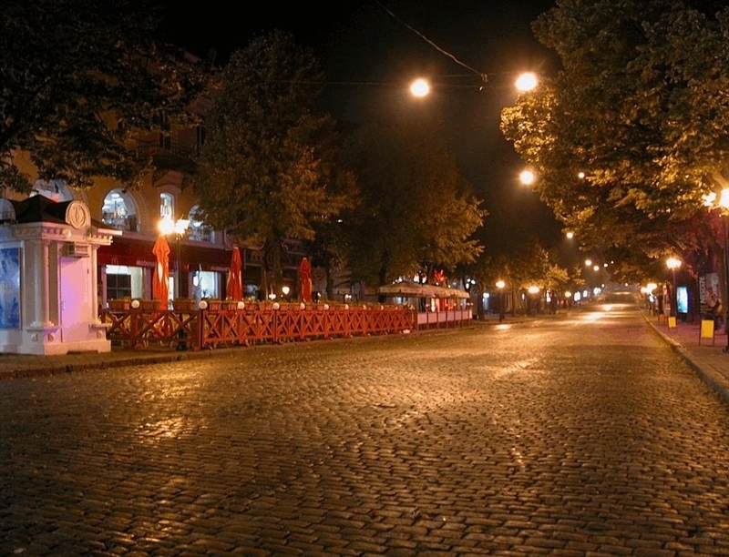 Derybasivska Street | Odessa, Ukraine | Travel BL