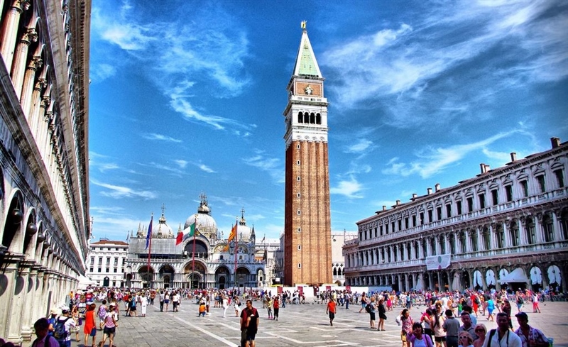 St. Mark's Square | Venice, Italy | Travel BL