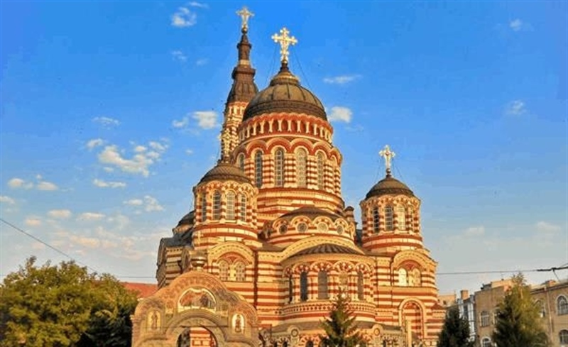 Annunciation Cathedral | Kharkiv, Ukraine | Travel BL